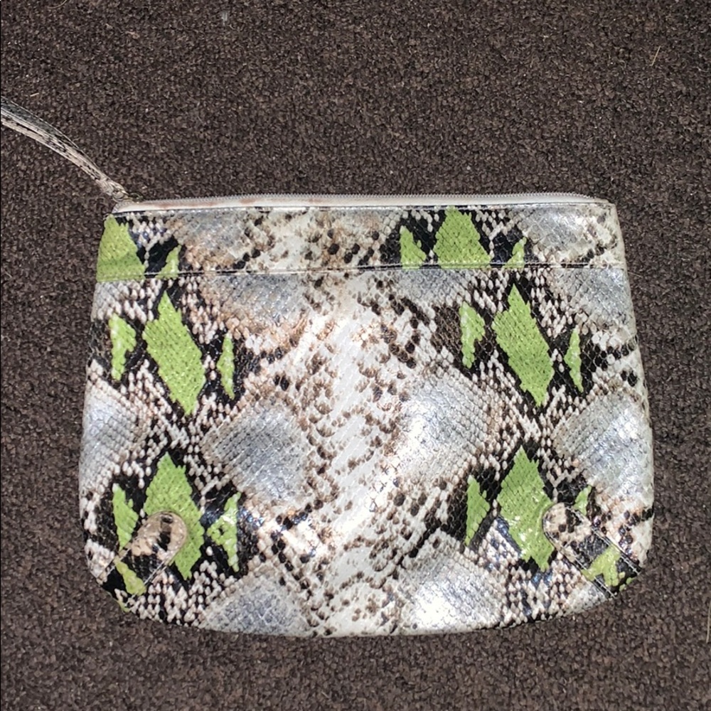 Lightly used clutch